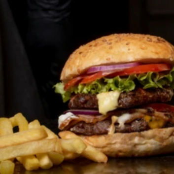 Hamburguesa Colburger Doble Carne + Papas Francesa