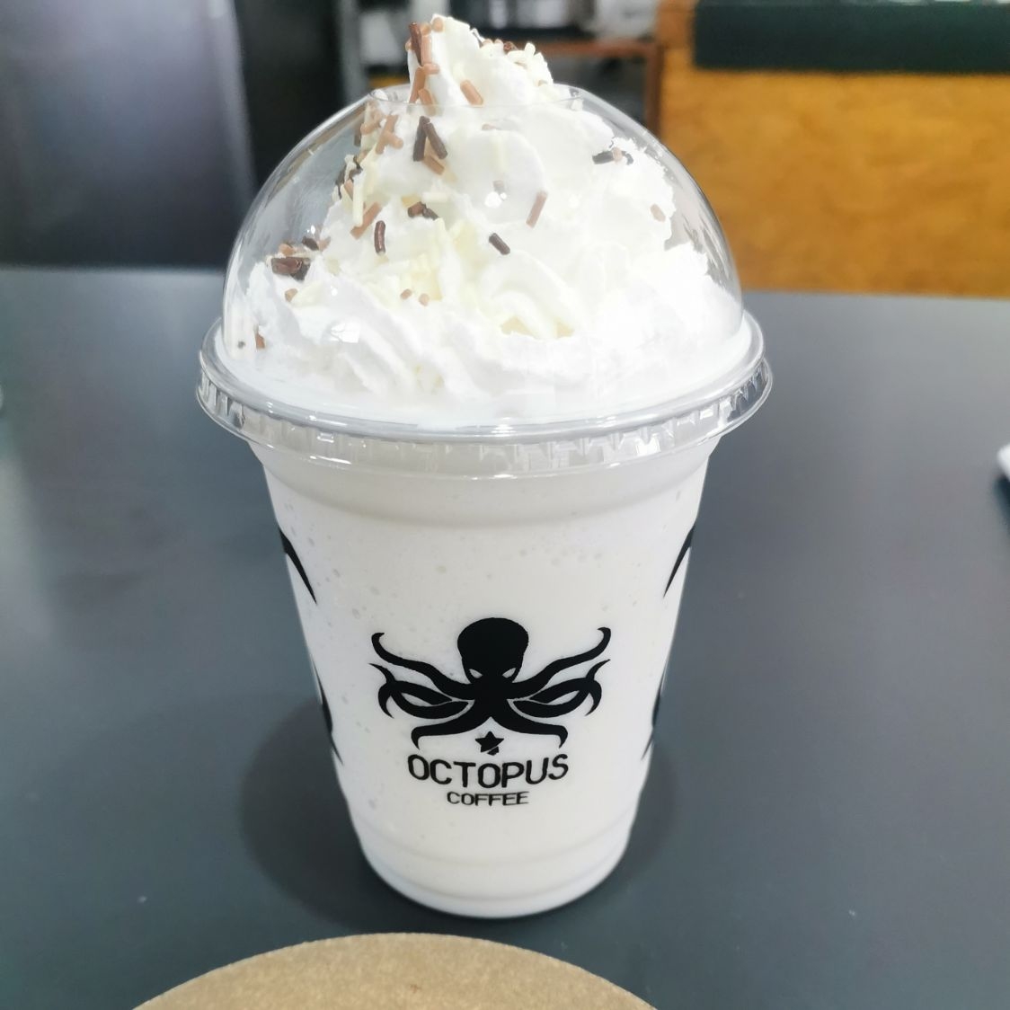 Chocolate Blanco Helado/Frappe