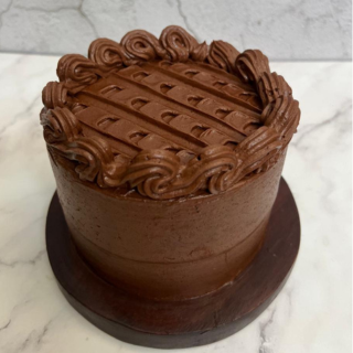 Pastel Mediano de Chocolate