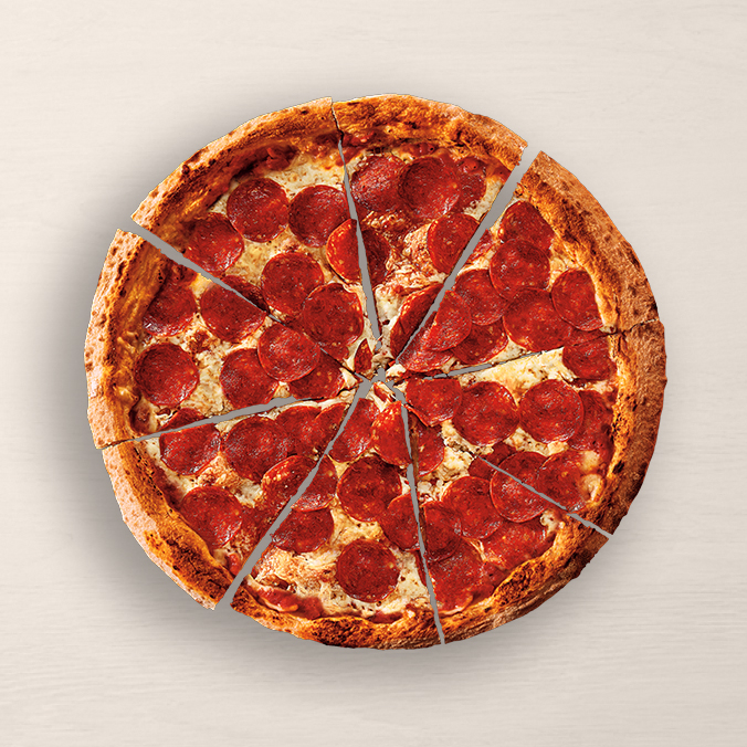 Mussarela e pepperoni juntos em uma pizza cheia de sabor!