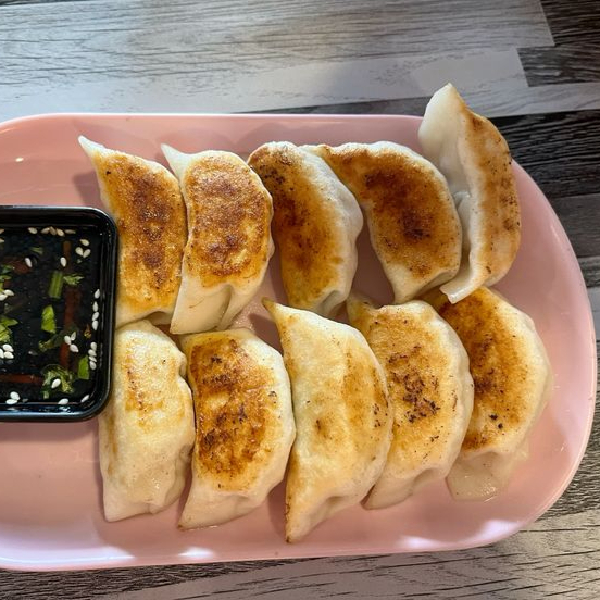 10 Gyozas Mixtas con 2 Salsas Gyoza