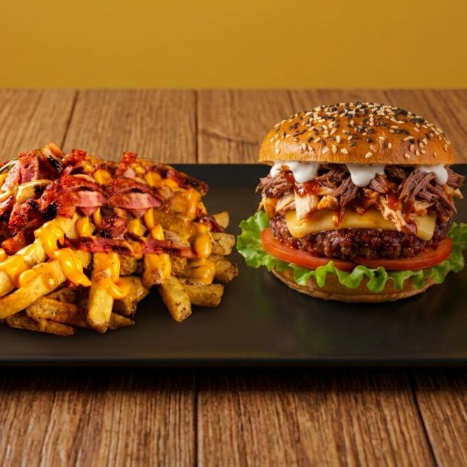 Sazon Burger + Cheese Fries con Tocineta