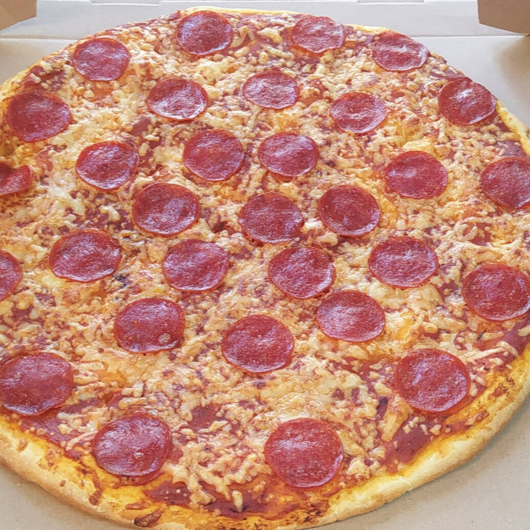 Pizza Grande de 1 Ing. Pepperoni 35 Cm 8 Rebanadas