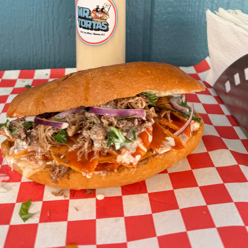 TORTA DE CHILAQUILES ROJA