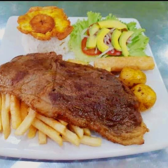Bandeja con Carne de Res