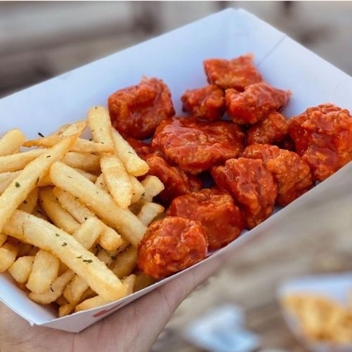 BONELESS & FRIES
