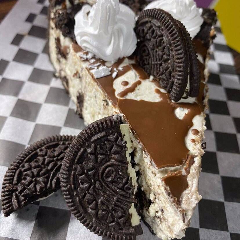 Cookies & Cream Cheesecake