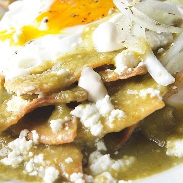 CHILAQUILES VERDES "VALIENTES"