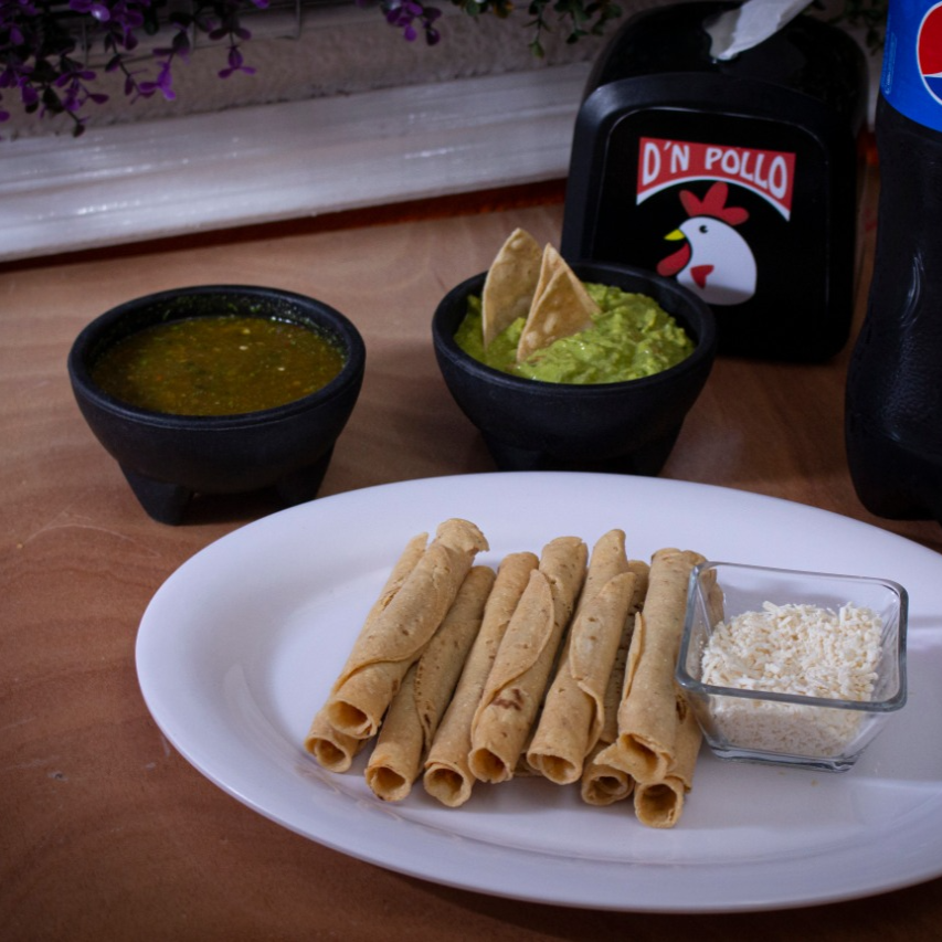 TACOS DORADOS POLLO