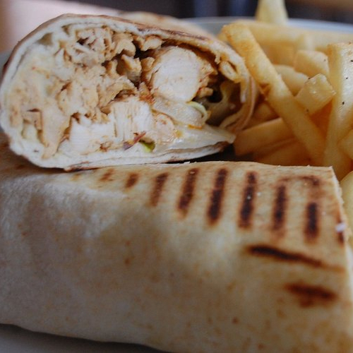 Shawarma de Pollo + Papas + Bebida 250ml