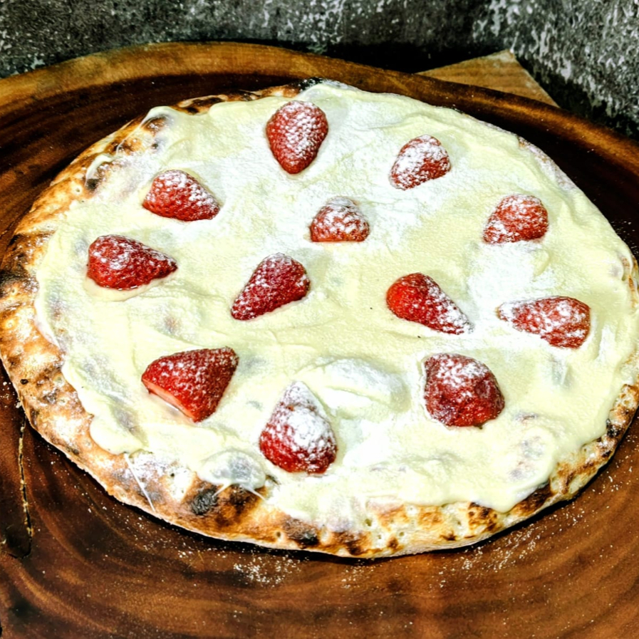 MASSA/ CREME DE NINHO TRUFADO / MORANGO FRESCO/ LEITE EM PÓ