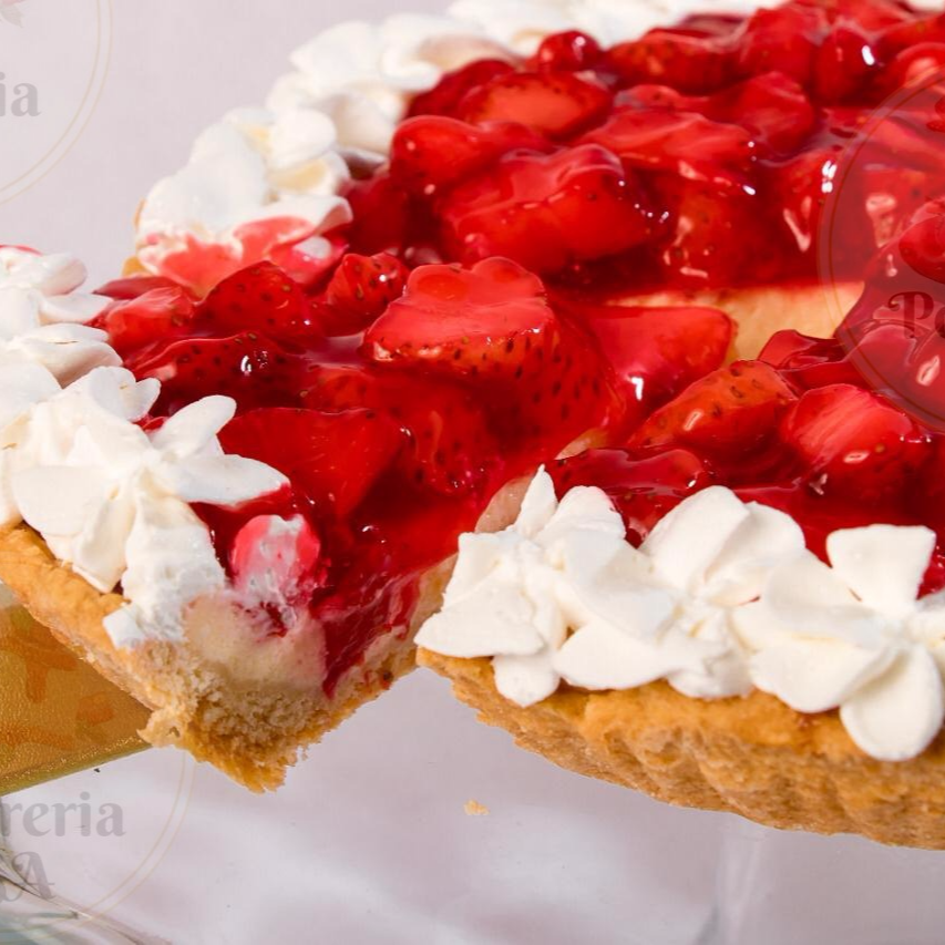 Pay de Queso con Fresas Familiar