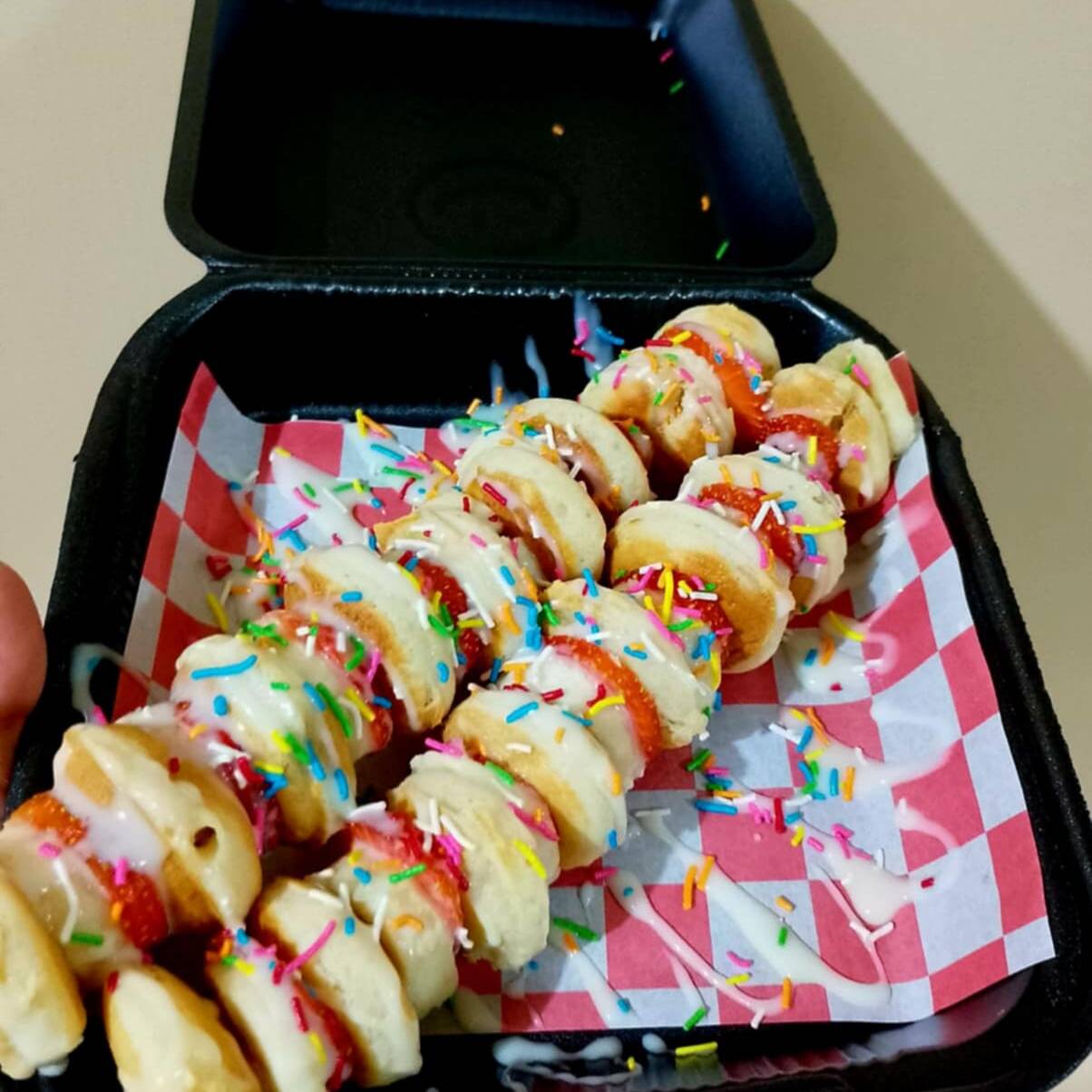 2 Brochetas Mini Hotcakes