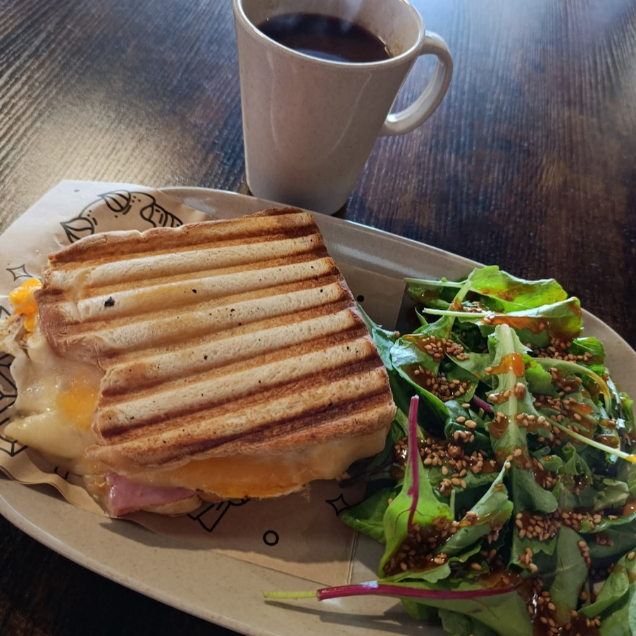 Sandwich Tradicional & Café