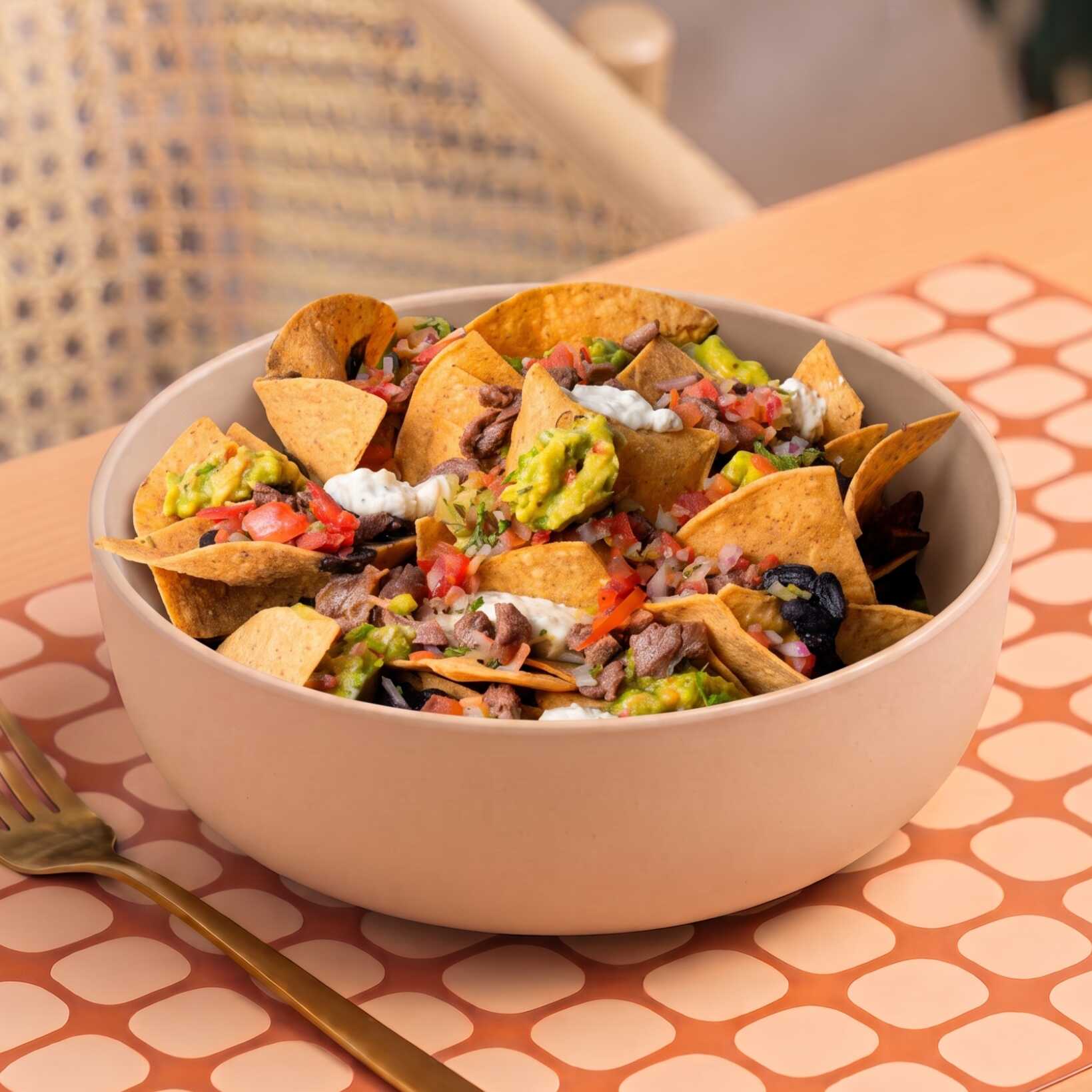 Nachos Carne Bowl