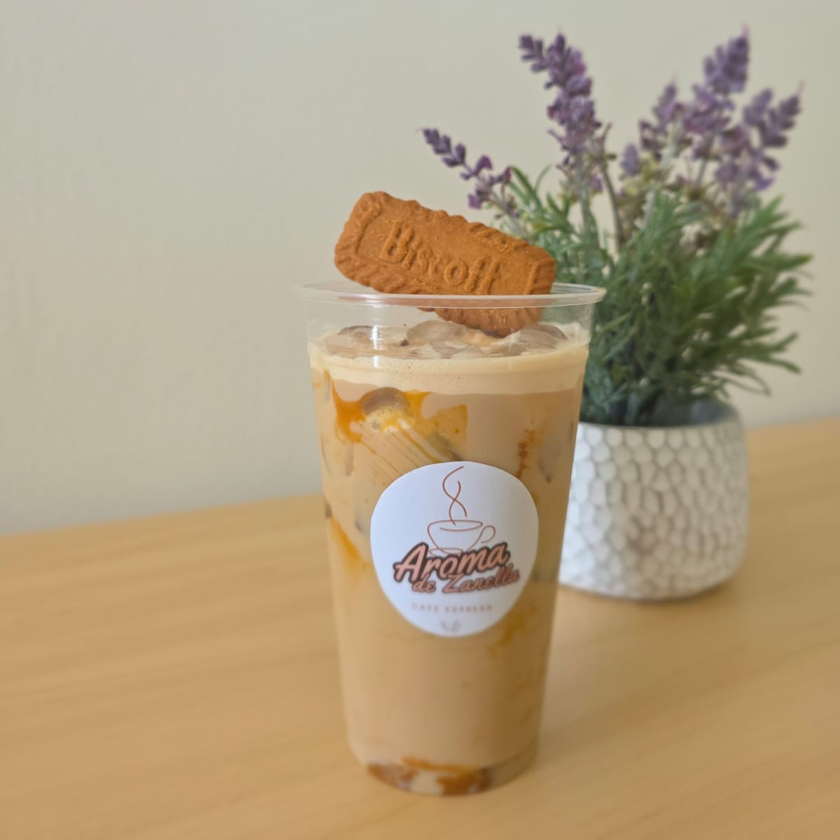 Biscoffe Cold 16 Oz
