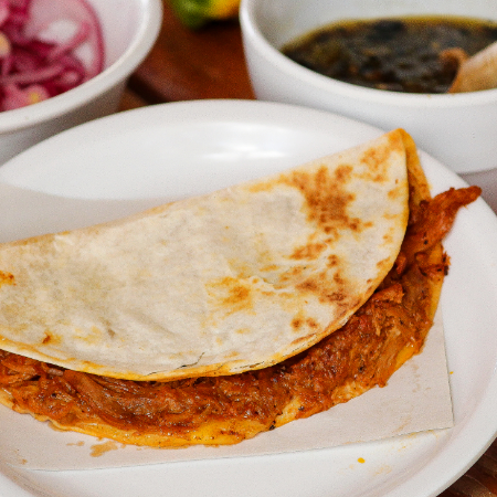 Quesadilla de Cochinita Pibil