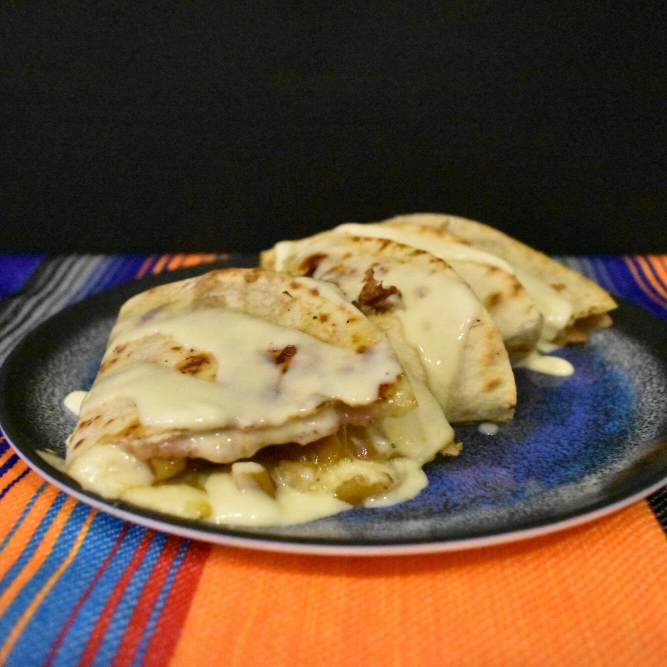 Quesadilla Hawaiana