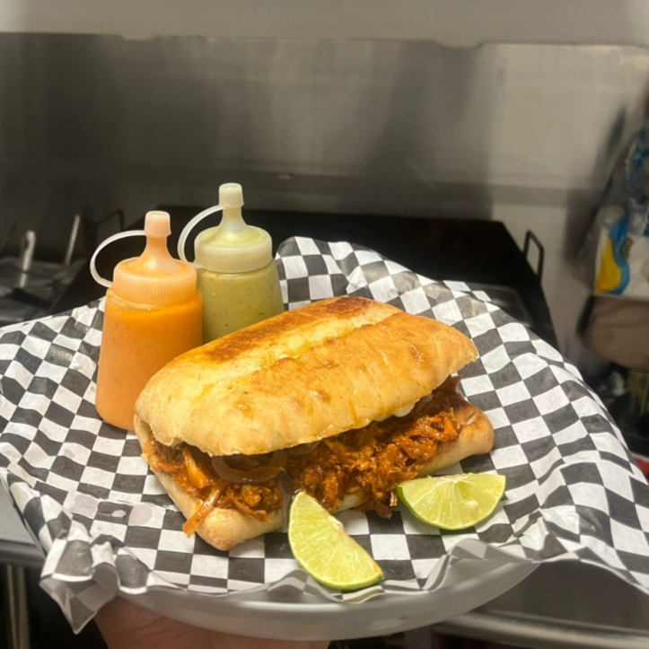 TORTA DE COCHINITA PIBIL