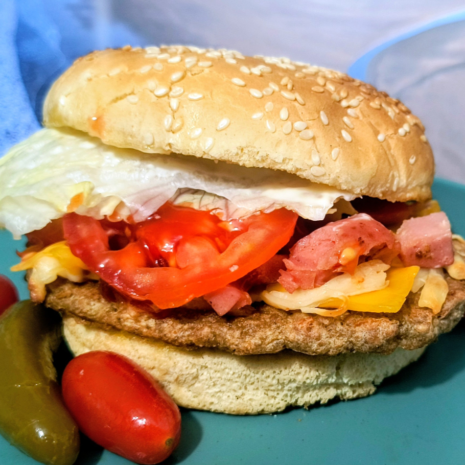 Hamburguesa Carne Res Toque Tocino (1 Pzas)