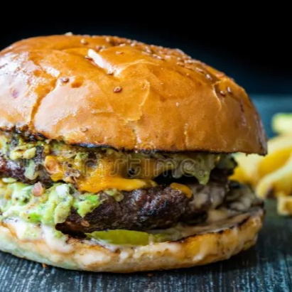 Hamburguesa goliat guacamole