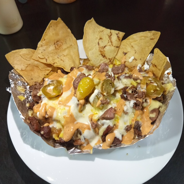 MEGA PAPA ARRACHERA.