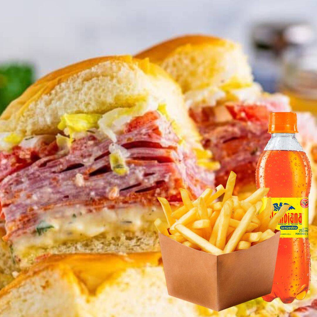 Combo Sándwich Club Hawaiano + Papas + Bebida