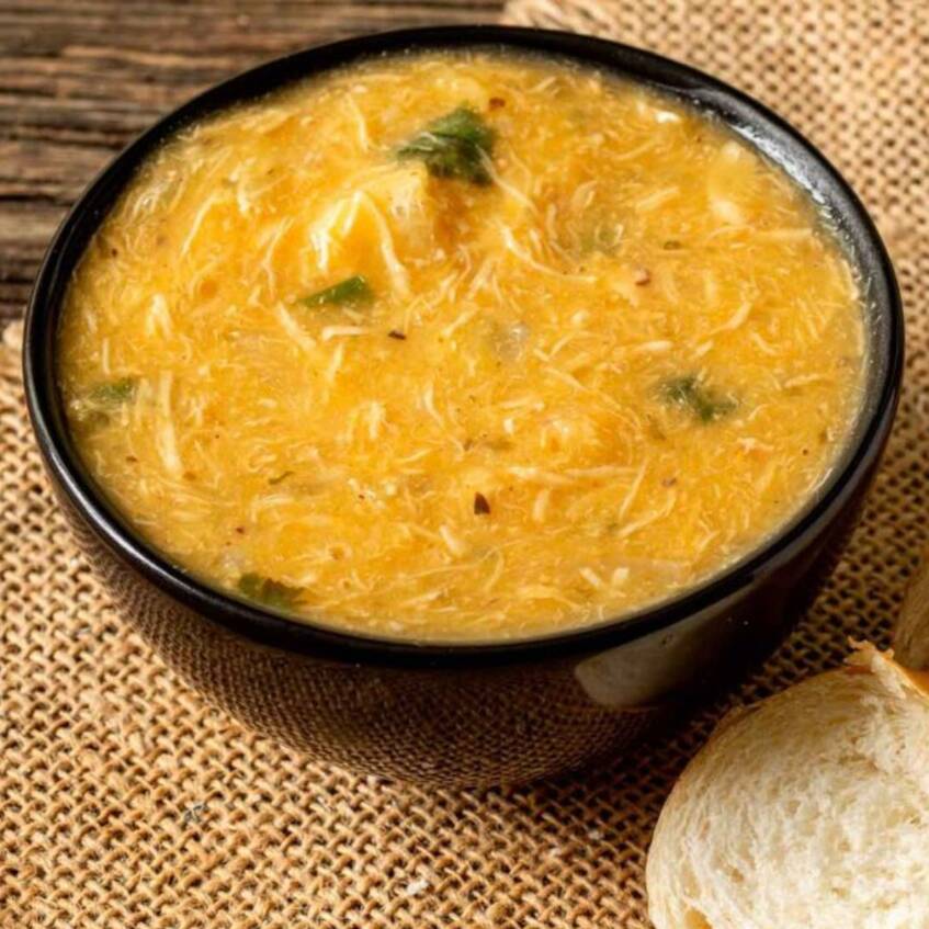 🍲 Caldo de Frango com Mandioca 🤤
Cremoso, quentinho e cheio de sabor, com frango desfiado e aquele tempero caseiro irresistível! ❤️🔥