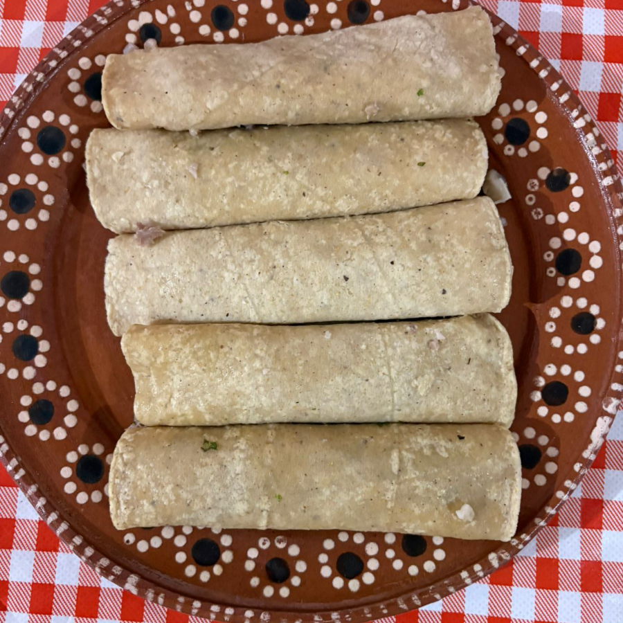 Tacos Al Vapor De Cabeza De Puerco