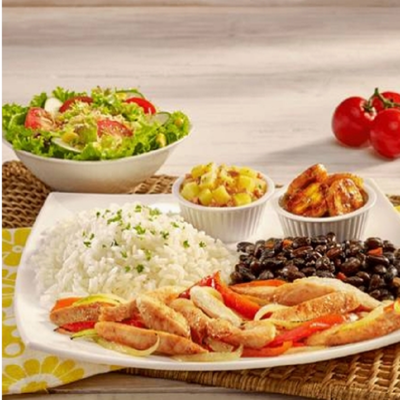 Casado de Fajitas de pollo + Bebida