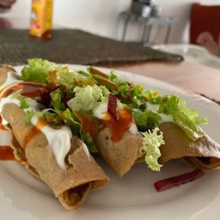 Tacos Dorados de Picadillo