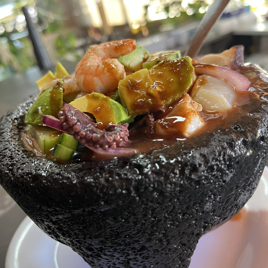 MOLCAJETE