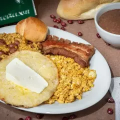 Combo Desayuno Areizason más Caldo de Costilla