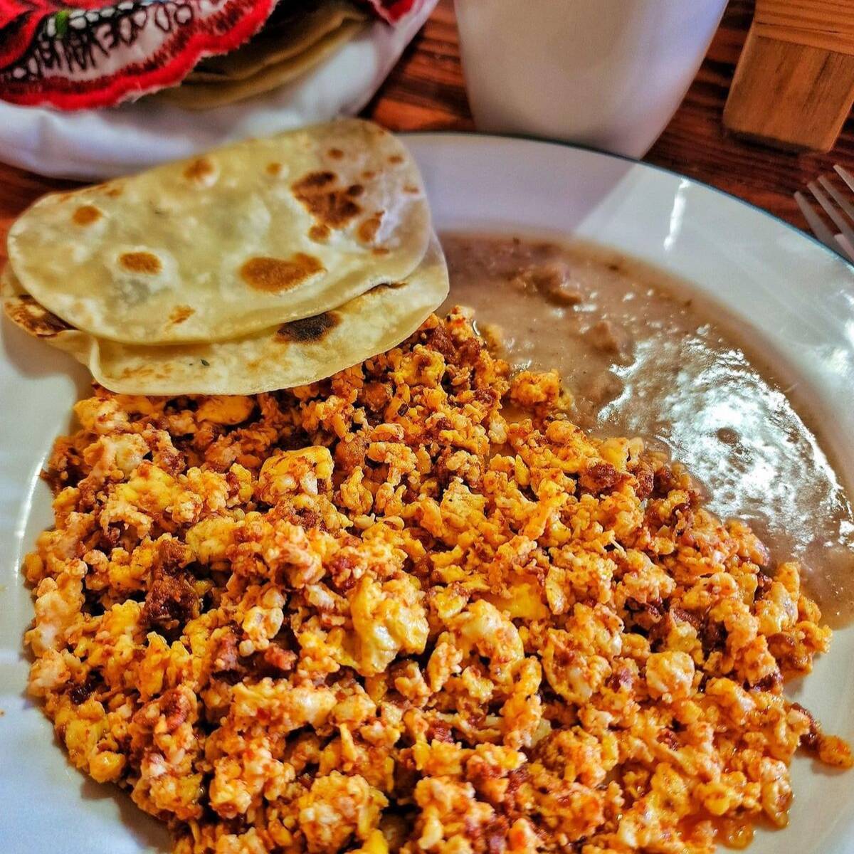 Huevos con Chorizo