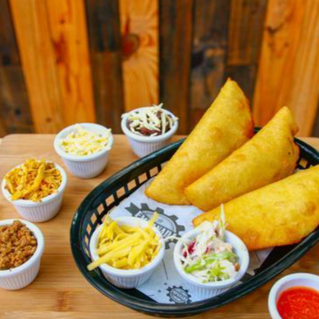 6 Empanadas Solteritas + 3 Gaseosas