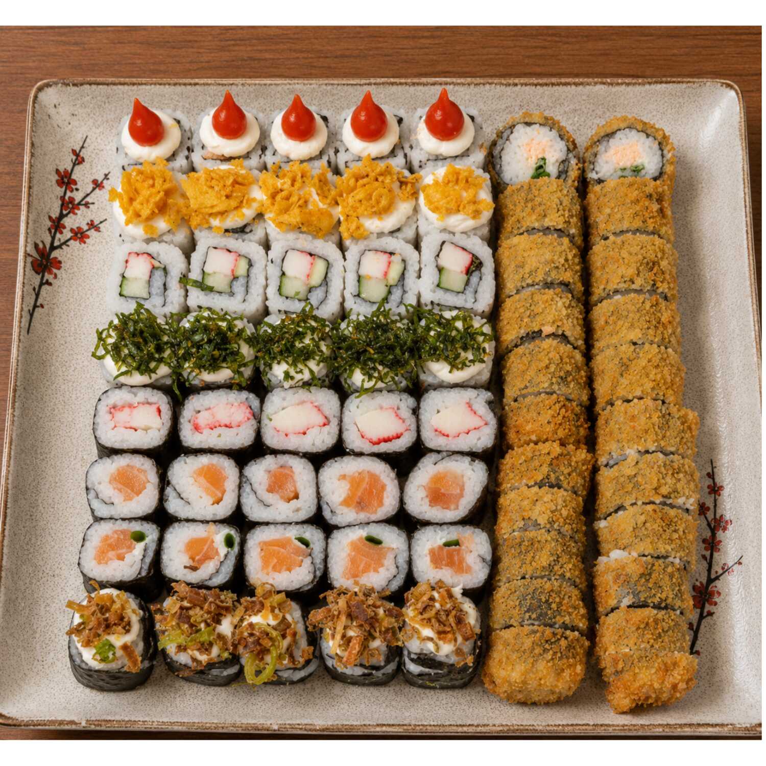 10 Maki Filadélfia, 10 Maki Kani, 10 Maki Grelhado, 10 Maki Salmão, 10 Maki Skin (creme chess e cebolinha), 10 Uramaki Grelhado, 10 Uramaki Califórnia, 10 Uramaki Skin (cebolinha e creme chess), 20 Hott Filadélfia
