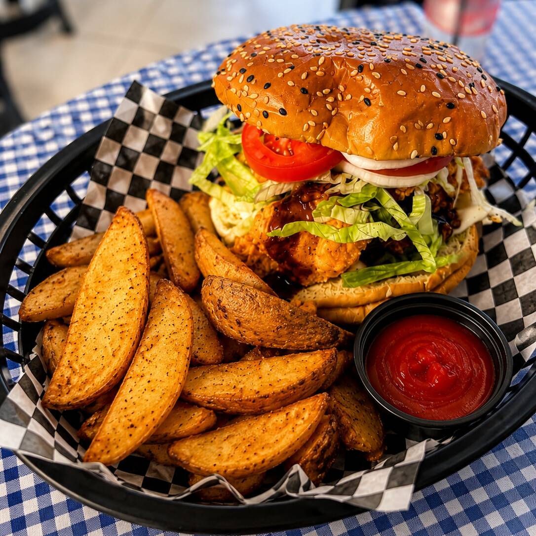 Hamburguesa de Boneles + Papas Gajo