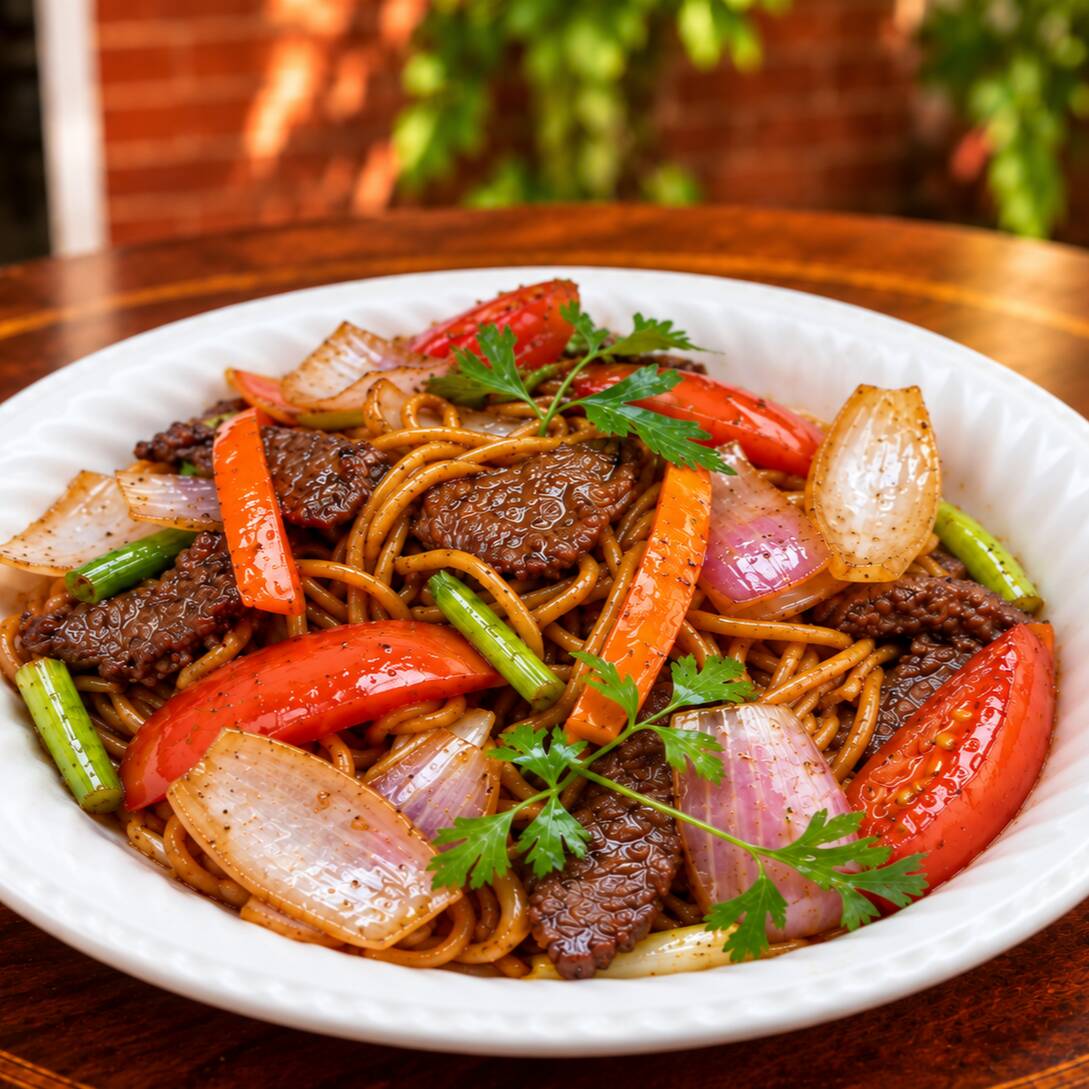 Tallarines Saltado de Carne
