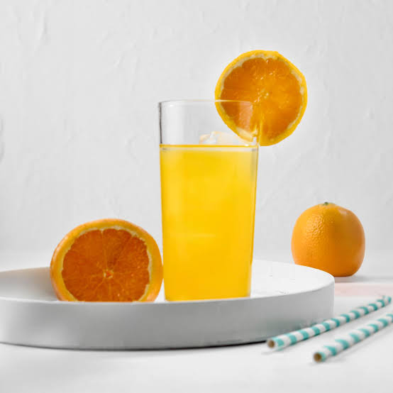 Medio Litro de Agua Naranja