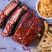 Costillas en Salsa BBQ + Papas a la Francesa