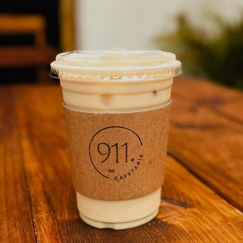 Latte Natural en las Rocas (16 Onzas)