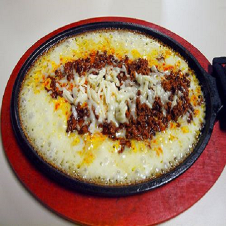 QUESO FLAMEADO