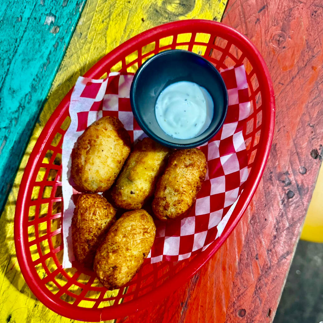 jalapeños rellenos de queso