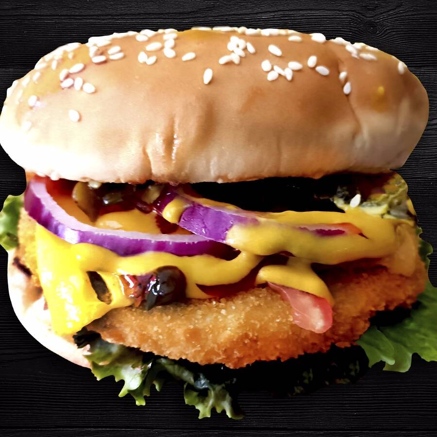 Burger Pollo + Papas a la Francesa