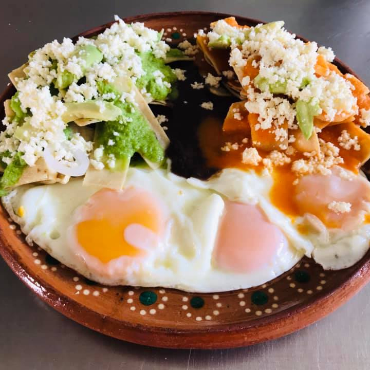 Chilaquiles Mixtos