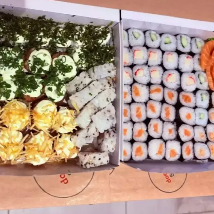 10 sashimi de salmão, 10 hot roll cream, 10 hot roll batata crispy, 20 hossomaki de salmão, 10 hossomaki de salmão grelhado, 10 kani kama, 10 uramaki skin couve, 10 hossomaki pepino, 10 uramaki de salmão.