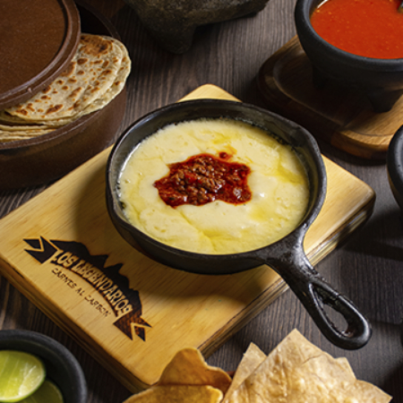 QUESO FLAMEADO