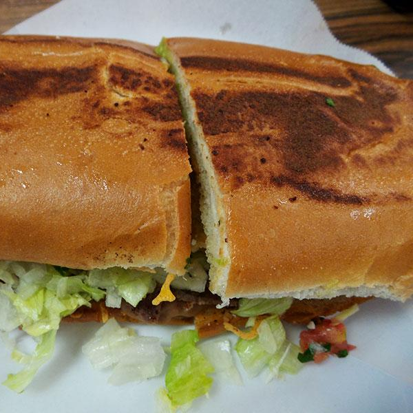 Torta de Asada con Queso