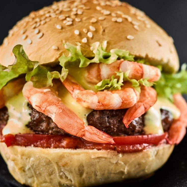 Mar y Tierra Burger