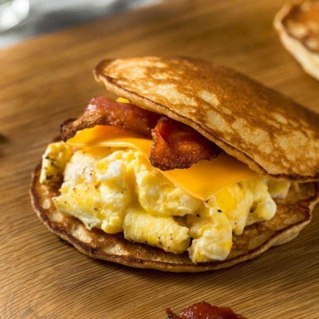 American Breakfast Pan Hot Cakes
